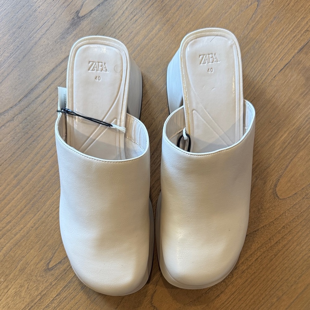 Zara Women's Off-White Mules
